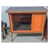 Chicken coop; 36"x24", 34" tall