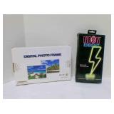 Micca M701 7-inch digital photo frame & LED Neon