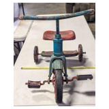 Vintage tricycle, 19" tall at handlebars
