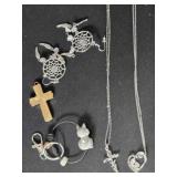 2 necklaces, cross & heart; Heart pendant