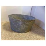 Vintage Galvanized Metal Wash Tub - 24½" Diameter