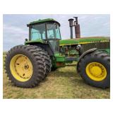 John Deere 4850 Tractor