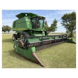 John Deere 9660STS Combine & JD 925 Flex Header