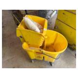 Rubbermaid Mop Bucket