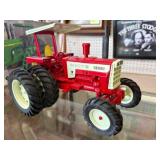 WHITE 2255 DIE CAST TRACTOR
