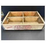 VINATAGE PEPSI COLA CRATE