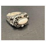 STERLING SILVER PEARL STONE RING