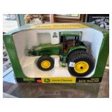 ERTL - JOHN DEERE 8420 DIE CAST TRACTOR
