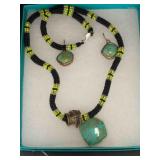 WOMENS TURQUOISE NECKLACE/EAR RINGS
