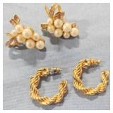 Richelieu Pearl Gold tone Grape cluster earrings