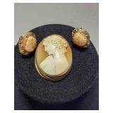 Cameo Pendant framed in Silver, Screw back