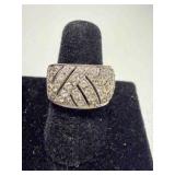 925 ring with rhinestone in a woven pattern
