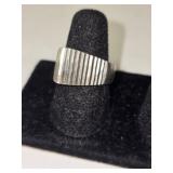 925 Geometric MX ring, w/vertical fluted details