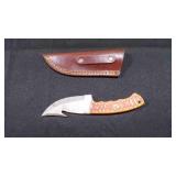 Gut Hook Knife With Sheath