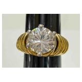 18K Gold Cocktail Ring Size 6 stone may be CZ