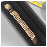18K Pearl Bracelet 7" Tested positive for 18K gold