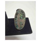 Vintage ring w/a bird inlaid with abalone shell