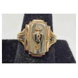 10K gold High School ring 1958 w/an R size 6