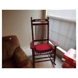 OU ROCKING CHAIR