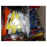 PLASTIC WARE, NAPKINS