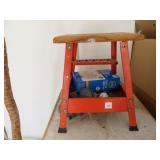 STEP STOOL