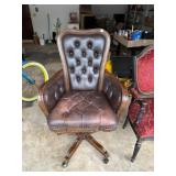 LEATHER SWIVEL OFFICE CHAIR