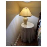 LAMP & LAMP STAND/TABLE