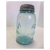 Vintage Blue Atlas Strong Shoulder Mason Quart