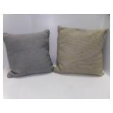 2 Throw Pillows