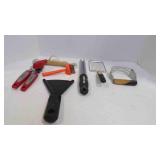 7 Kitchen Tools; 1 Farberware Can Opener,