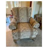 Tan sitting chair, seat is 21" wide, very clean
