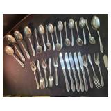 Oneidacraft Deluxe Stainless flatware, 30 piece