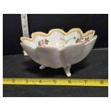 3 footed porcelain dish, 6" across