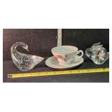 China cup/saucer, glass swan, glass bunny