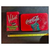 2 vintage tins
