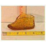Amber Fenton Glass slipper, Daisy & Button pattern