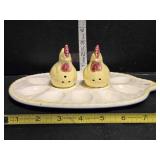 Nesting hens salt/pepper shakers on egg tray