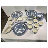Churchill England Blue Willow dinner set