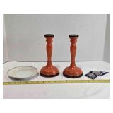 2 candlesticks, porcelain slippers, saucer