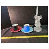 Frosted glass Minnie Mouse; 2 cups/saucers