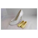 Vintage Ceramic High-Heel Pump & Flats Figurines