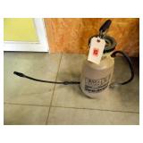 Eagle 2 Gallon Sprayer for Home & Garden