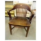 Wooden Desk Chair; Vintage; 19" x 23" x 32¾" h.