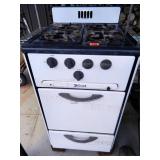 Wincroft Gas Stove; Porcelain; Vintage