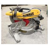DeWalt DW716 Compound Miter Saw