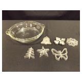 Pyrex 9" Pie Plate, Metal Molds (6)