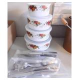 Set Plastic Bowls w/lids; Bag silverware; Bag Kniv