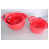 Plastic bowl sets (2)
