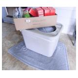 Cat Litter Box with mat and 11 boxes of liners