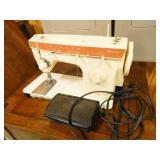 Singer Fashion Mate Sewing Machine